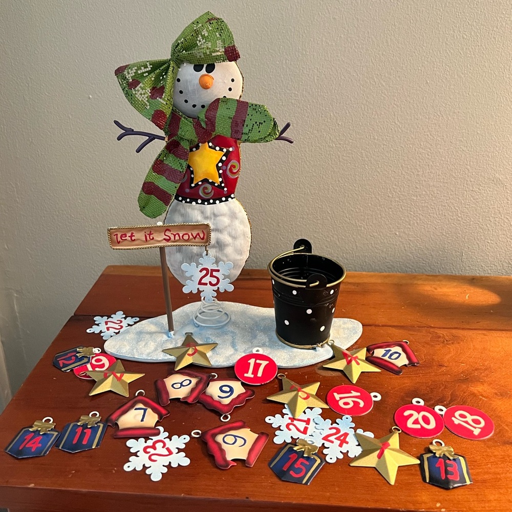 Metal Snowman Count Down to Christmas ⛄️
